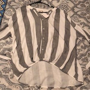 Brand new, cute blouse!